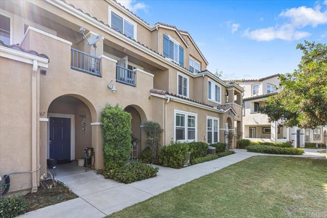 1463 Paseo Aurora, San Diego CA: https://media.crmls.org/mediaz/20efbcce-3872-435f-b8e4-0eedcb2251de.jpg