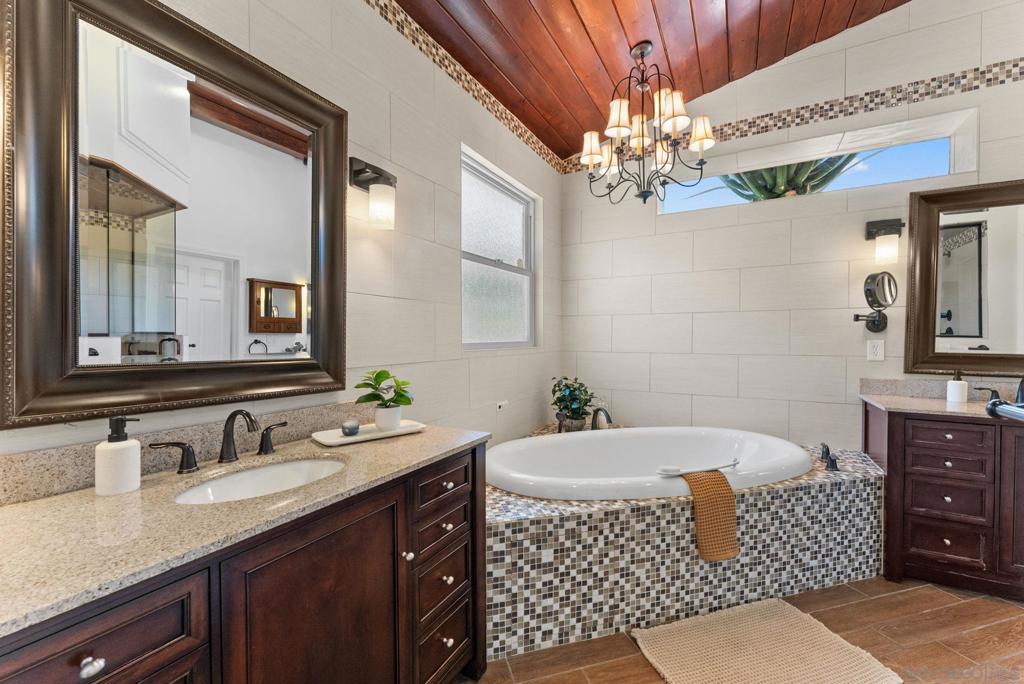 12832 Stone Canyon Rd - photo 20