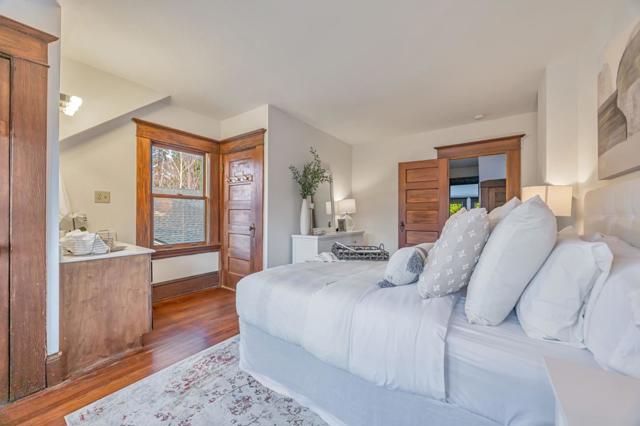 333 Waverley Street, Palo Alto CA: https://media.crmls.org/mediaz/20f0b7bf-3088-4782-9d7d-72e2d764dd25.jpg