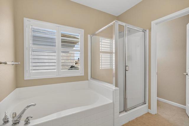 5817 Spring Flower Drive, Elk Grove CA: https://media.crmls.org/mediaz/20f1ada7-89c3-4874-9e67-d10dc9bda56f.jpg