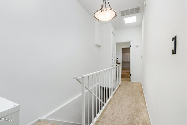 1850 Midvale Avenue, Los Angeles CA: https://media.crmls.org/mediaz/20f32403-48e2-49c2-a9c6-450ed7993b72.jpg