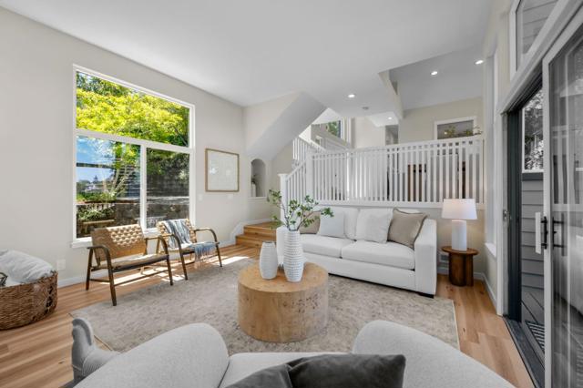 3554 Oak Knoll Drive, Redwood City CA: https://media.crmls.org/mediaz/20f4bf59-19b0-4ade-8986-b2e9d55da847.jpg