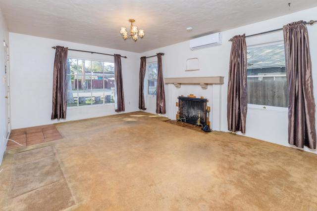 Detail Gallery Image 5 of 20 For 3885 King St, La Mesa,  CA 91941 - 3 Beds | 1 Baths