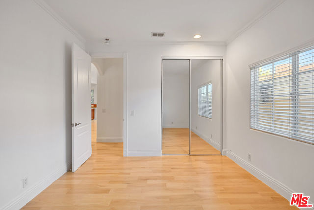 7412 Denrock Avenue, Los Angeles CA: https://media.crmls.org/mediaz/20f619d4-26b4-4a7e-9a49-65e33e7339a7.jpg