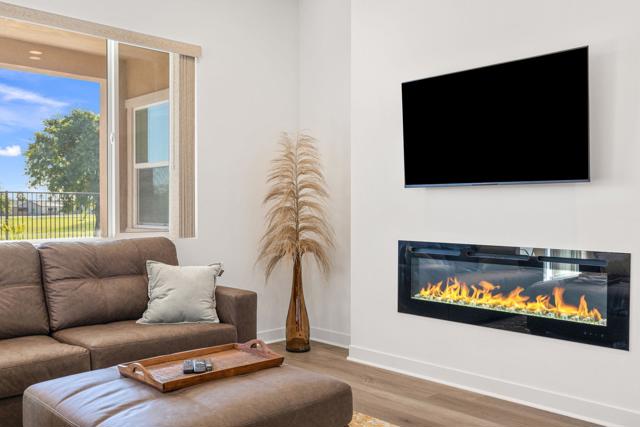 48406 Hepburn Drive, Indio CA: https://media.crmls.org/mediaz/20f6978a-81a2-44db-8336-2c75d521e7bb.jpg