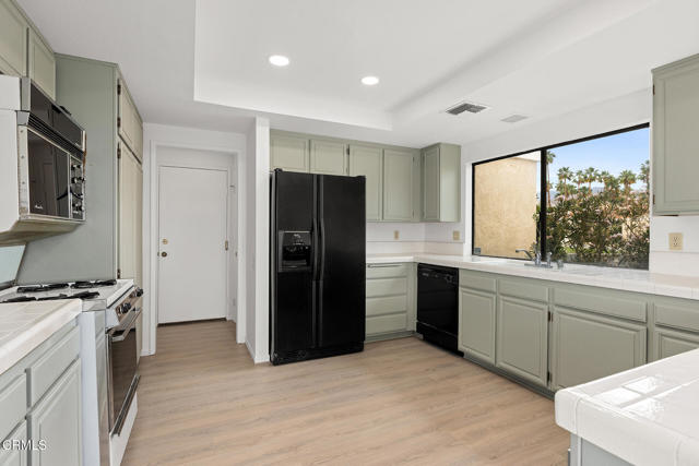 72460 Rodeo Way, Rancho Mirage CA: https://media.crmls.org/mediaz/20f6b6a1-55ce-4d94-9e33-e878d68e16af.jpg