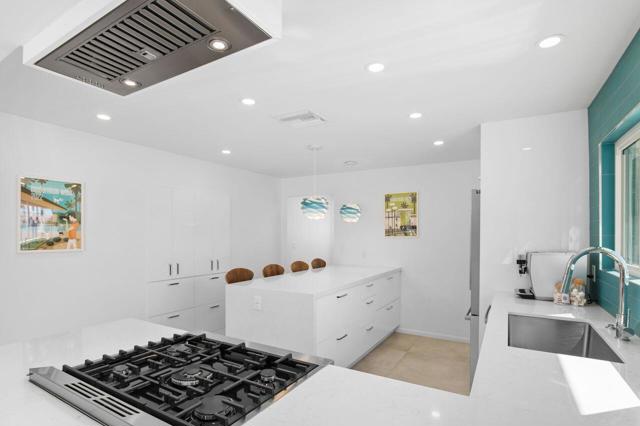411 E Racquet Club Road, Palm Springs, CA 92262