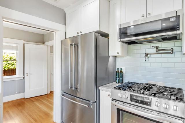 1289 Singletary Avenue, San Jose CA: https://media.crmls.org/mediaz/20f78984-e89d-4e20-a7ce-69f47cc88609.jpg