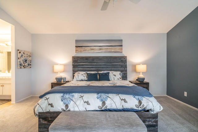 Image 23 of 62 For 43954 Via Granada