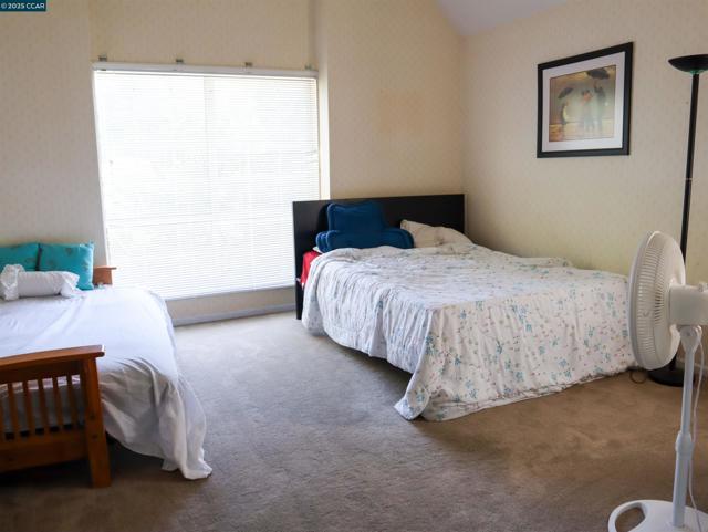 29 Heather Lane, Orinda CA: https://media.crmls.org/mediaz/20f8a75c-6227-436b-a28e-8c11b3de36b7.jpg