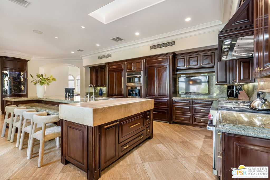 MLS #25617861PS image #25