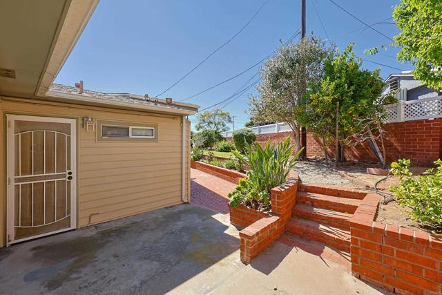 Detail Gallery Image 47 of 62 For 4350 68th Street, La Mesa,  CA 91942 - 3 Beds | 2 Baths