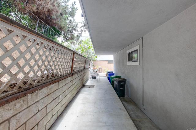 Detail Gallery Image 32 of 36 For 4556 Cove Dr, Carlsbad,  CA 92008 - 3 Beds | 3 Baths