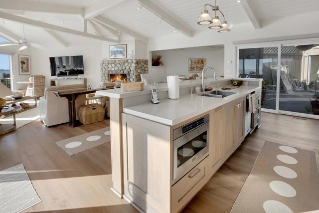545 Beach Drive, Aptos CA: https://media.crmls.org/mediaz/20f9c574-9ae6-4947-b399-b9bc6ef6aabd.jpg