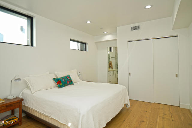 Detail Gallery Image 25 of 41 For 6565 Pickwick St, Los Angeles,  CA 90042 - 3 Beds | 3/1 Baths