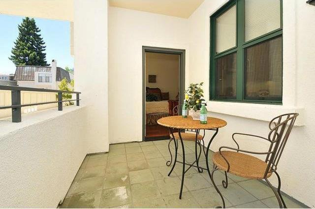 225 9th Avenue, San Mateo CA: https://media.crmls.org/mediaz/20facfa5-2051-4890-9f52-f6f51b8e2dd7.jpg