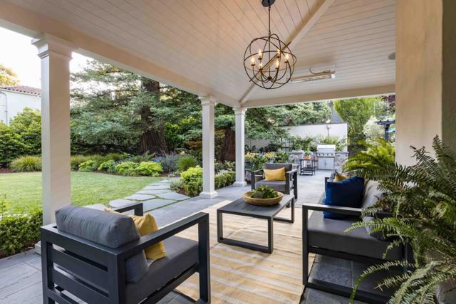 467 Lincoln Avenue, Palo Alto CA: https://media.crmls.org/mediaz/20fc9e3c-893a-4669-b4e5-9c5773dbfa05.jpg