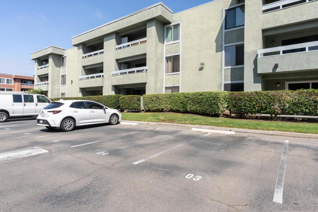 1040 Washington Ave - photo 18