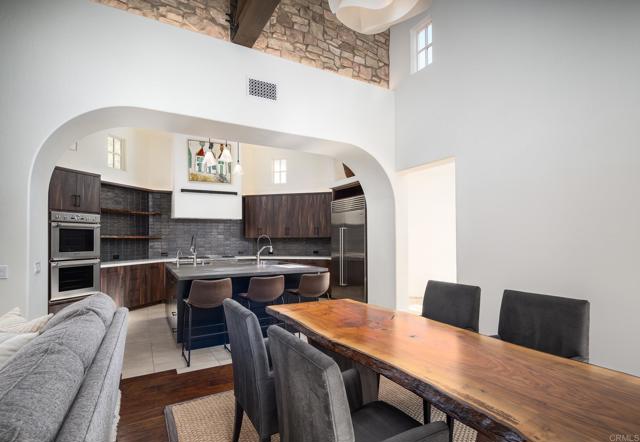 Detail Gallery Image 17 of 41 For 18596 Corte Fresco, Rancho Santa Fe,  CA 92091 - 4 Beds | 5/1 Baths