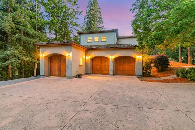 18 Ridgecrest Lane, Scotts Valley CA: https://media.crmls.org/mediaz/20ffd90b-bc2a-450e-94b1-50e0d17378e9.jpg