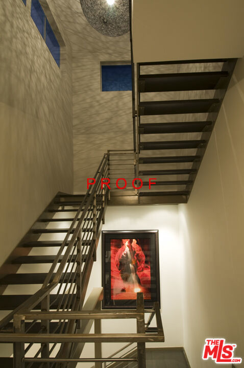https://media.crmls.org/mediaz/21003ef1-e4bd-465b-a585-08f244cafa22.jpg?preset=X-Large