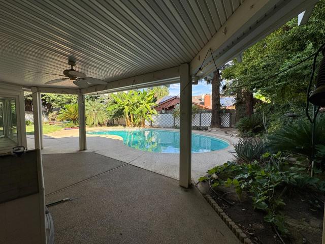 1703 Monte Grosso Drive, Merced CA: https://media.crmls.org/mediaz/21016f6f-9326-45b3-acfa-ebfcaa312187.jpg