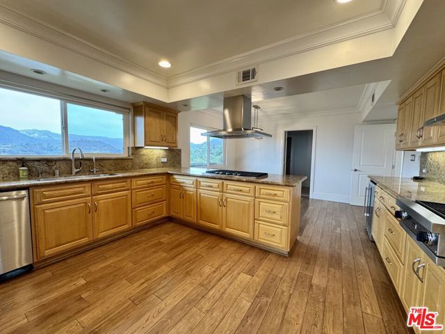 Image 7 of 16 For 2255 Westridge Road