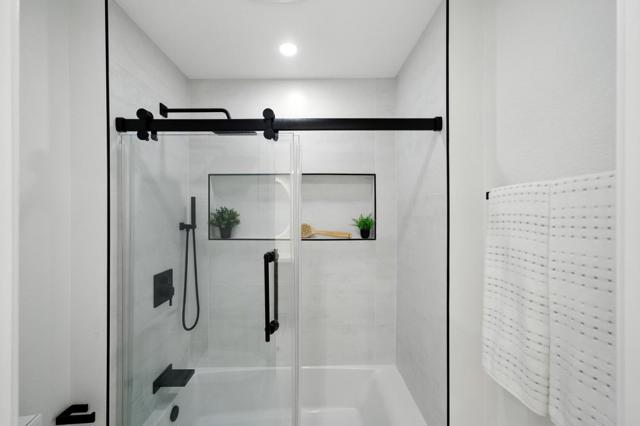 6650 Johnston Road, Pleasanton CA: https://media.crmls.org/mediaz/21037e83-9616-4639-962d-d9fb7a517093.jpg