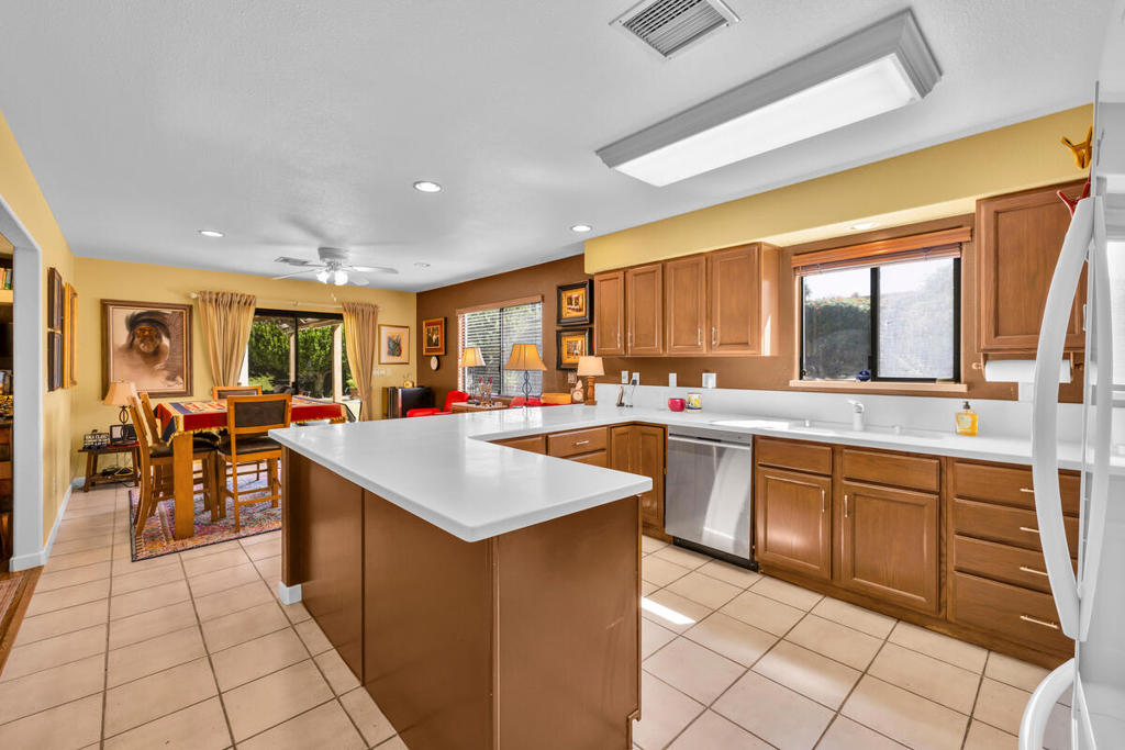 MLS #219136376PS image #6