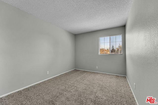 4561 Northstar Drive, Palmdale CA: https://media.crmls.org/mediaz/21051438-02b5-4062-90bb-f052c052a8b0.jpg