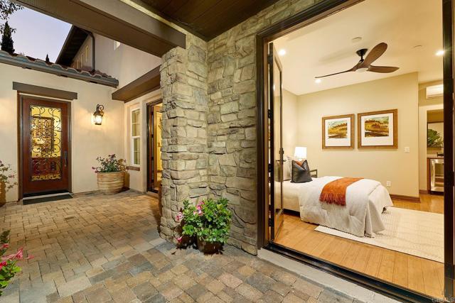 Detail Gallery Image 3 of 50 For 6591 Halite Place, Carlsbad,  CA 92009 - 5 Beds | 5/1 Baths