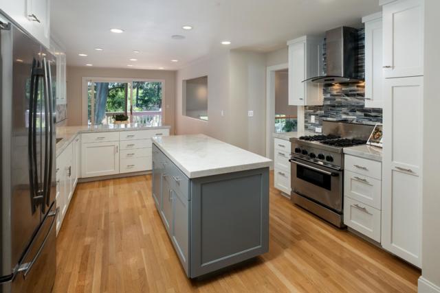 1330 Trinity Drive, Menlo Park CA: https://media.crmls.org/mediaz/2105eca7-9a44-4cb4-8e57-810d8df1bba1.jpg