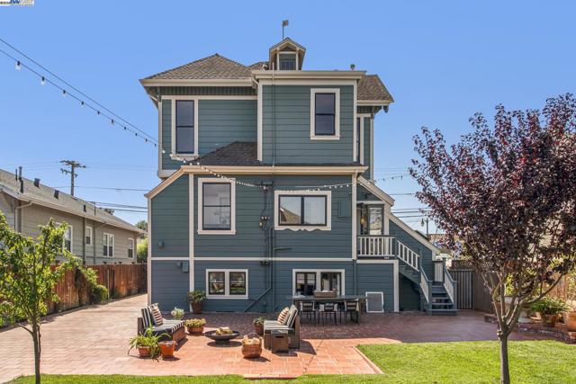Image 47 of 52 For 2061 Buena Vista Ave.