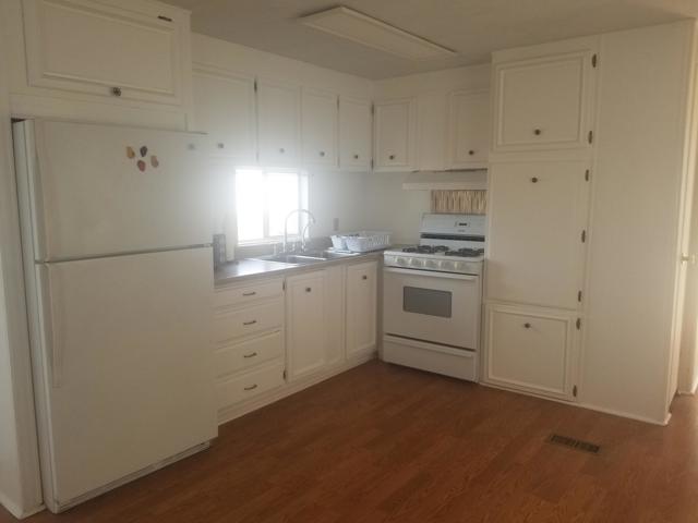 9586 Avenue B, Bombay Beach CA: https://media.crmls.org/mediaz/2106fda2-073d-4fbc-bb57-32d8626aaaa8.jpg