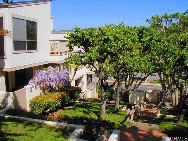 Detail Gallery Image 3 of 30 For 527 S Sierra Ave #185,  Solana Beach,  CA 92075 - 2 Beds | 2/1 Baths