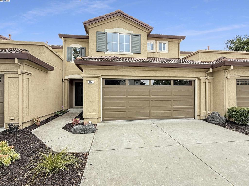 404 Regal Lily Ln