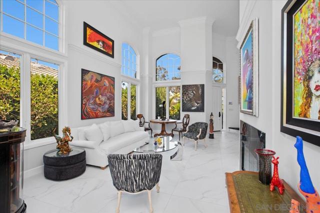 7166 Tern Place, Carlsbad CA: https://media.crmls.org/mediaz/2107e733-233e-465b-8145-37b9400224eb.jpg
