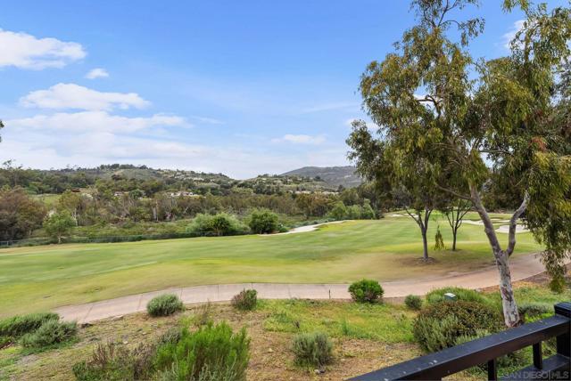16918 Blue Shadows Ln, San Diego CA: https://media.crmls.org/mediaz/210840d8-73ee-415c-8a36-235a781ecd69.jpg