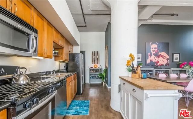 Image 9 of 25 For 420 San Pedro Street 224