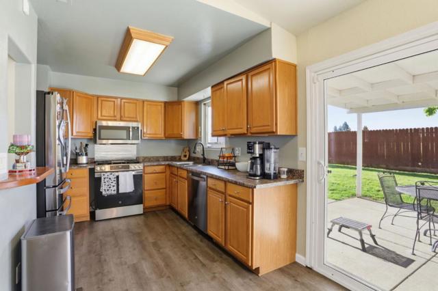 2048 Southwood Drive, Vacaville CA: https://media.crmls.org/mediaz/2108c5a0-d406-46d8-bc17-c94863069ffa.jpg