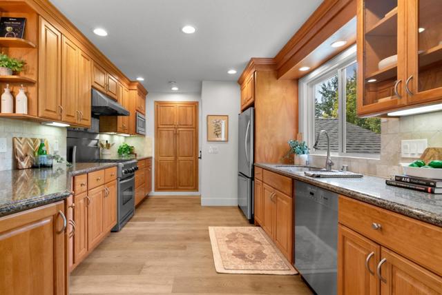 115 Calcita Drive, Santa Cruz CA: https://media.crmls.org/mediaz/21094598-b838-4b03-80b5-8ad12b2505ac.jpg