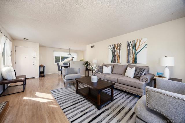 1180 Evelyn St, San Diego CA: https://media.crmls.org/mediaz/2109ee5f-0885-47c3-bca8-7c9fdff3baee.jpg