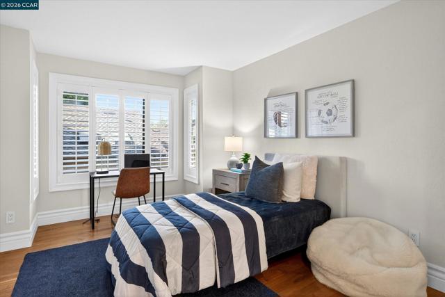 951 Redwood Dr, Danville CA: https://media.crmls.org/mediaz/210af013-bc15-45ab-914f-809d0563f758.jpg