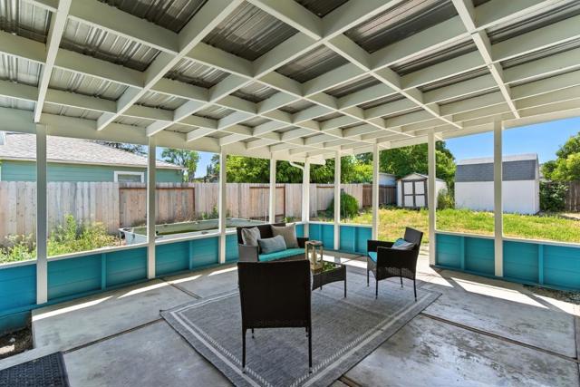 3612 Los Flores Avenue, Concord CA: https://media.crmls.org/mediaz/210b2b54-b86b-4251-85d9-1cbf7d63e8d6.jpg