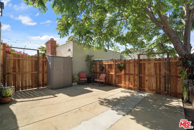 3156 W 74th Street, Los Angeles CA: https://media.crmls.org/mediaz/210b3fb9-501c-46e3-959c-ed87aa864758.jpg