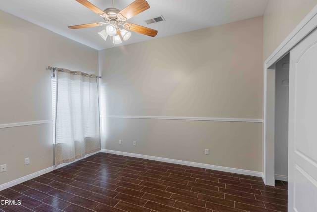 15617 Screaming Eagle Avenue, Bakersfield CA: https://media.crmls.org/mediaz/210b7295-e788-4d50-98ce-07fb70235d27.jpg
