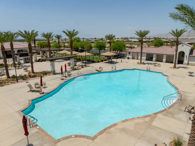 43606 Treviso Drive, Indio CA: https://media.crmls.org/mediaz/210bb35a-d56d-4a7e-9b73-7785e468d4e2.jpg