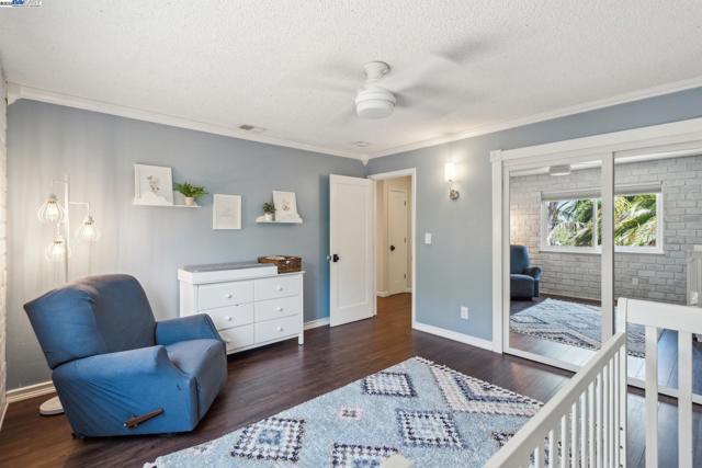 2740 Mohawk Cir, San Ramon CA: https://media.crmls.org/mediaz/210c31af-e5a8-4210-bded-be20766b9472.jpg