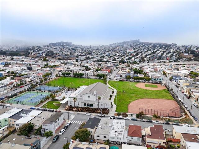 430 Hamilton Street, San Francisco CA: https://media.crmls.org/mediaz/210ec511-9717-4fa6-85dc-a9d7f1cc1240.jpg
