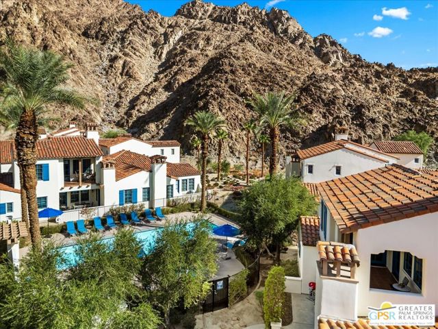 48472 Legacy Drive, La Quinta CA: https://media.crmls.org/mediaz/210f6fd9-08a3-4008-b27c-1e352fb1170f.jpg